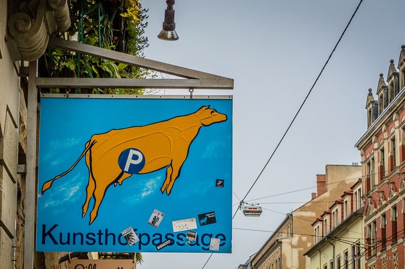 Banner on Kunsthofpassage