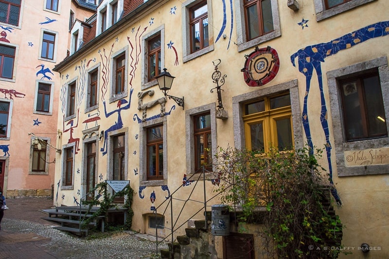 Courtyard of the Mythical Creature in Kunsthofpassage Courtyard of the Mythical Creature in Kunsthofpassage
