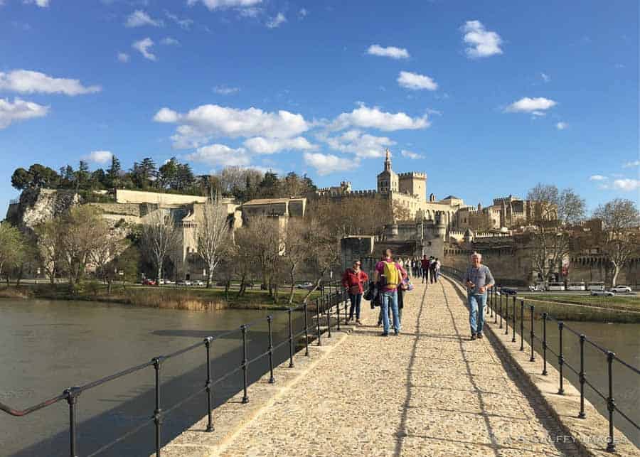 Walking on Pont d'Avignon