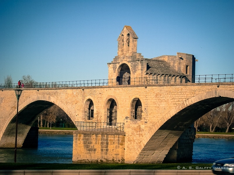 View of the Pont d'Avignon View of the Pont d'Avignon
