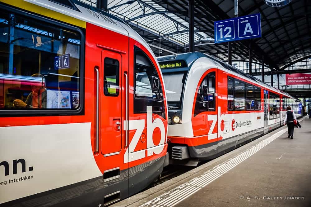 train from Lucerne to Interlaken via the Golden Pass Line