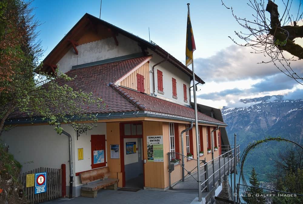 The Harderbahn upper station building