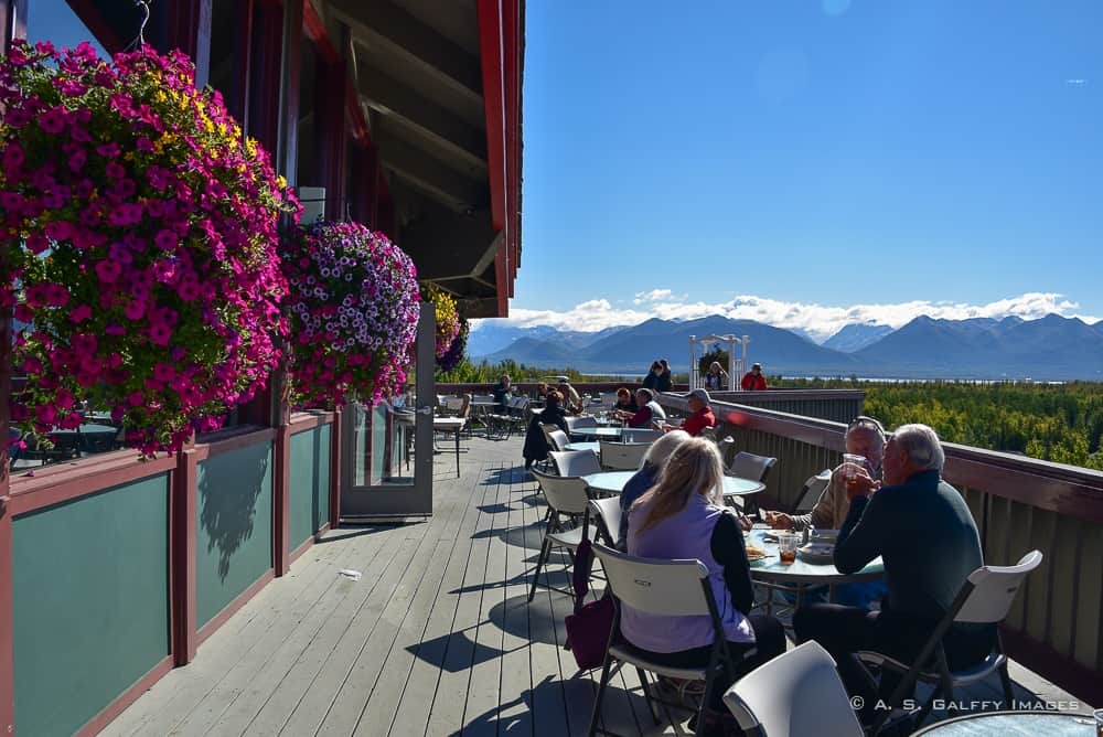 restaurant stop when driving the Parks Highway