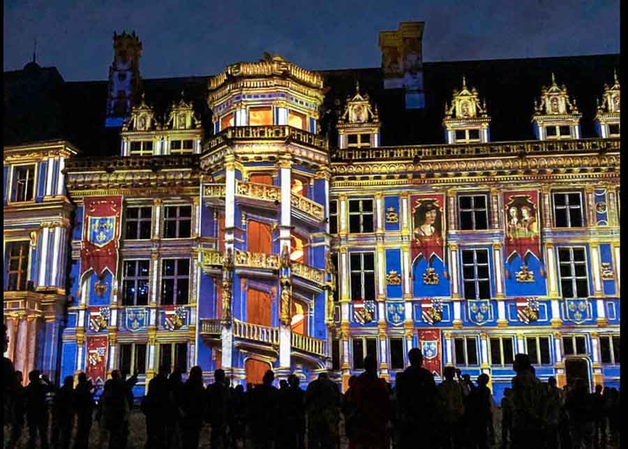Son et Lumière show
