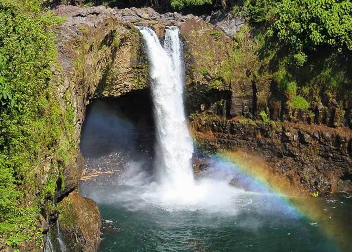 Rainbow Falls, Hawaii