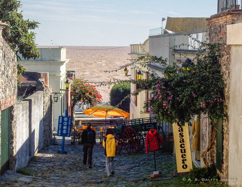 Prostitutes in Colonia del Sacramento