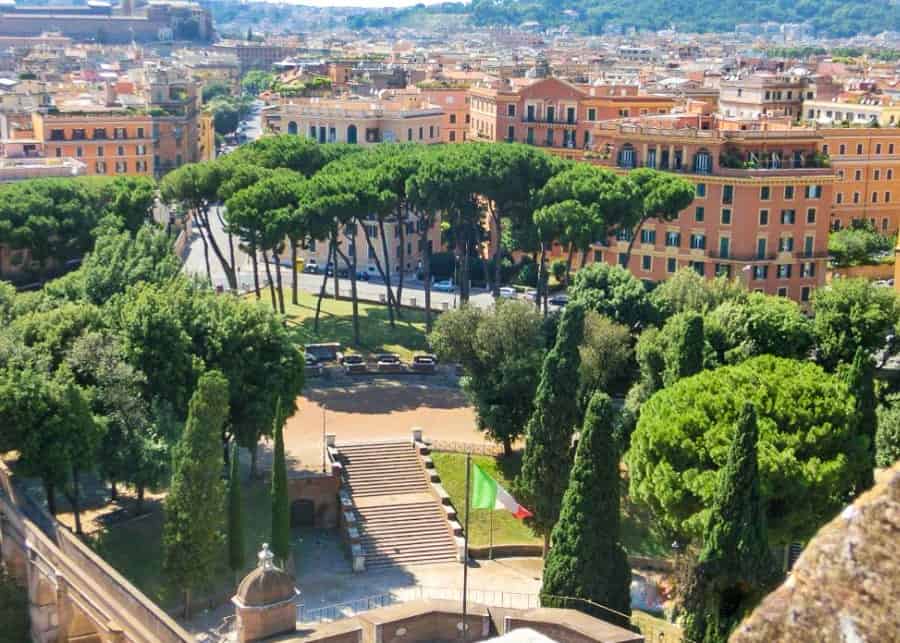 Best Area to Stay in Rome - 5 Ideal Neighborhoods for Tourists