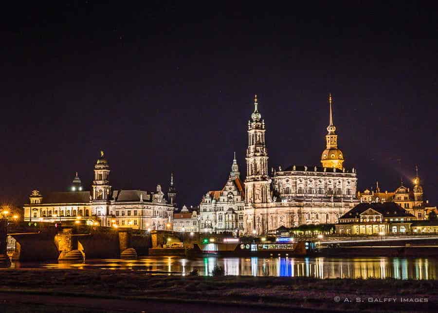 Dresden skyline at night