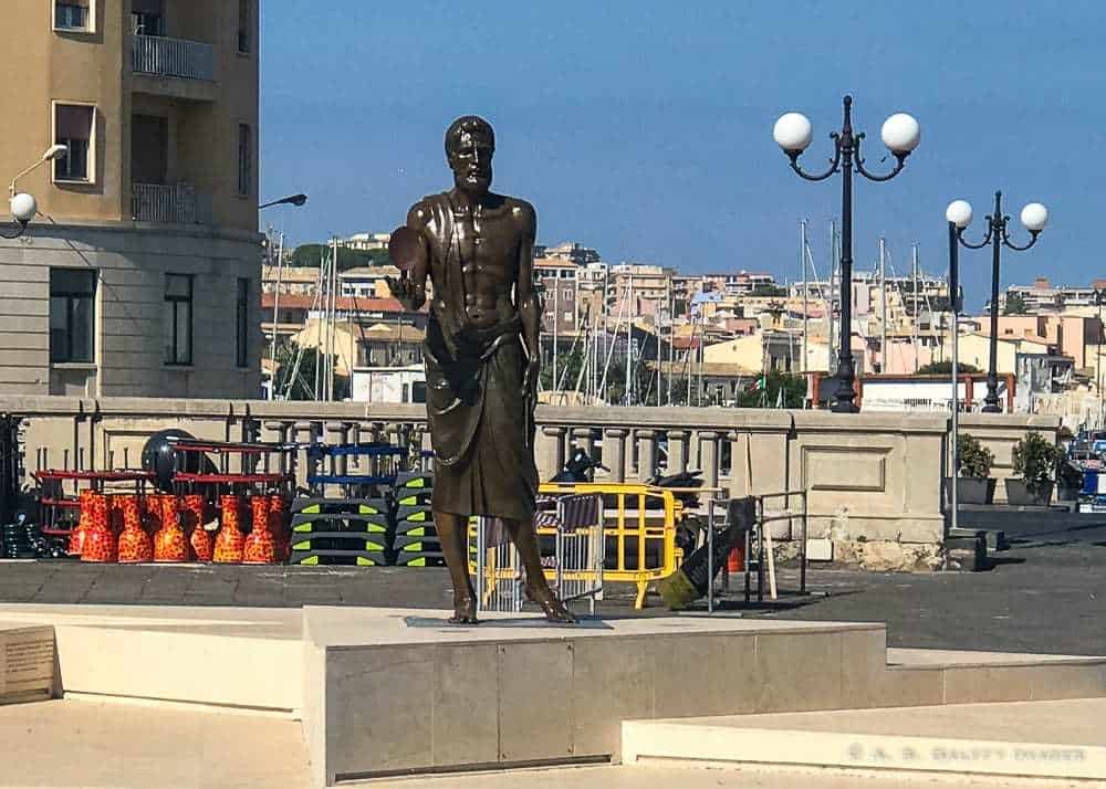 The statue of Archimede in Siracusa, Sicily