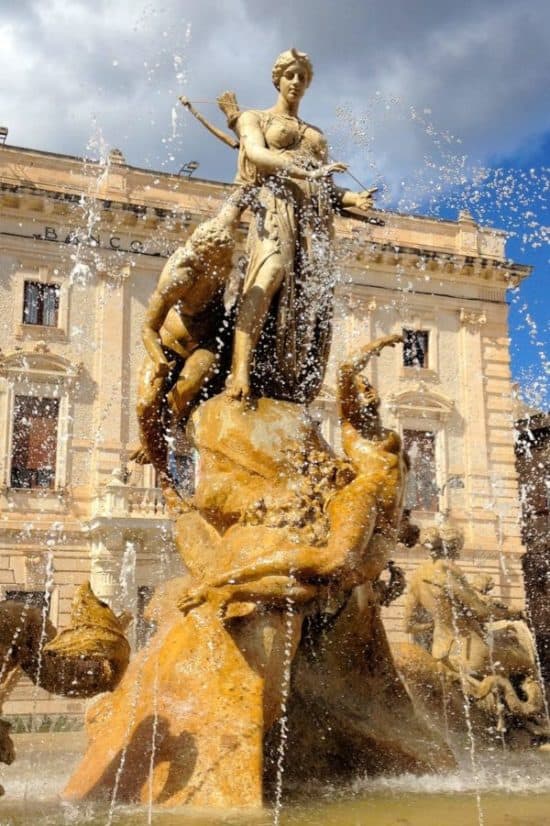 The Fountain of Diana in Siracuse, Sicily The Fountain of Diana in Siracusa, Sicily