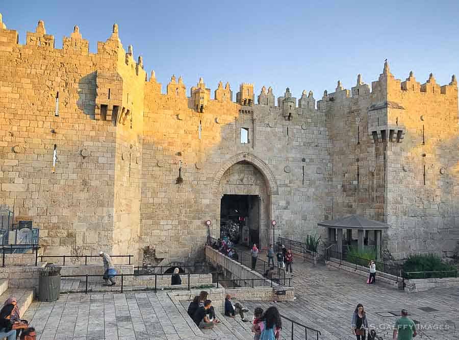 Places to visit in Jerusalem: Damascus Gate