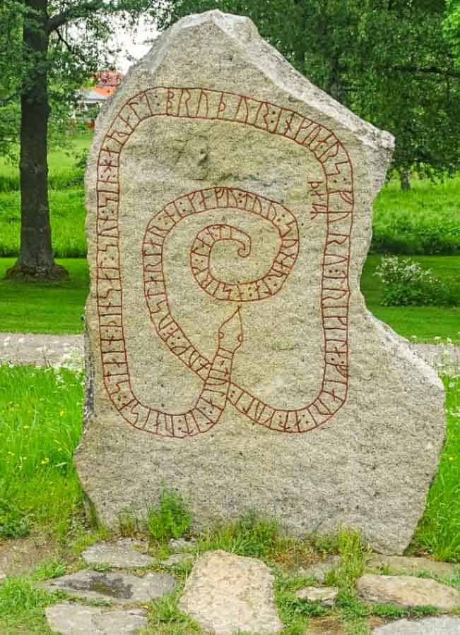Rune stone